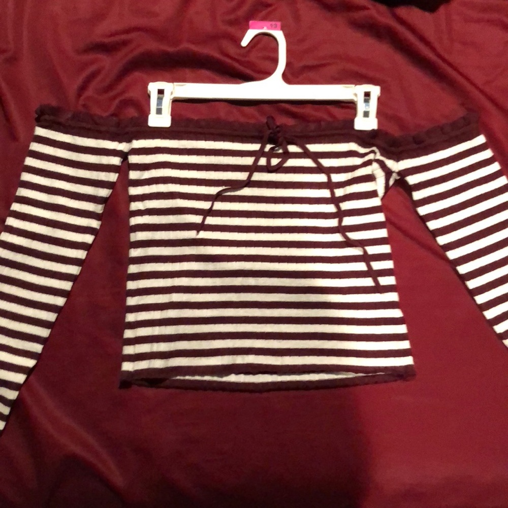 Off the shoulder long sleeve top